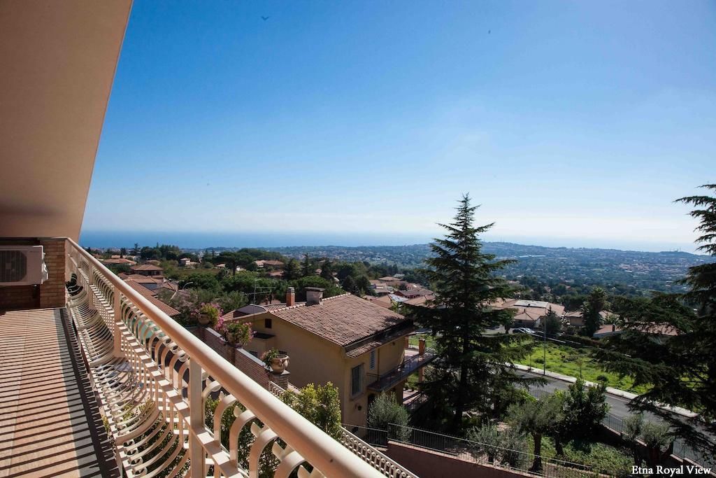 Etna Royal View Aparthotel Trecastagni Exterior photo